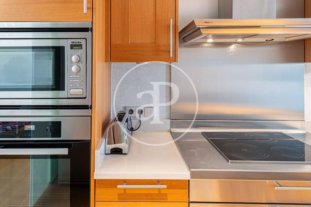 3 bedroom Apartment for rent in Sant Jaume, Palma de Mallorca - € 4,000 (Ref: 8999872)