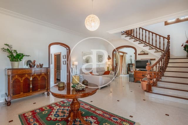 6 soveværelse Villa til salg i Sant Joan med swimmingpool - € 1.495.000 (Ref: 8999874)