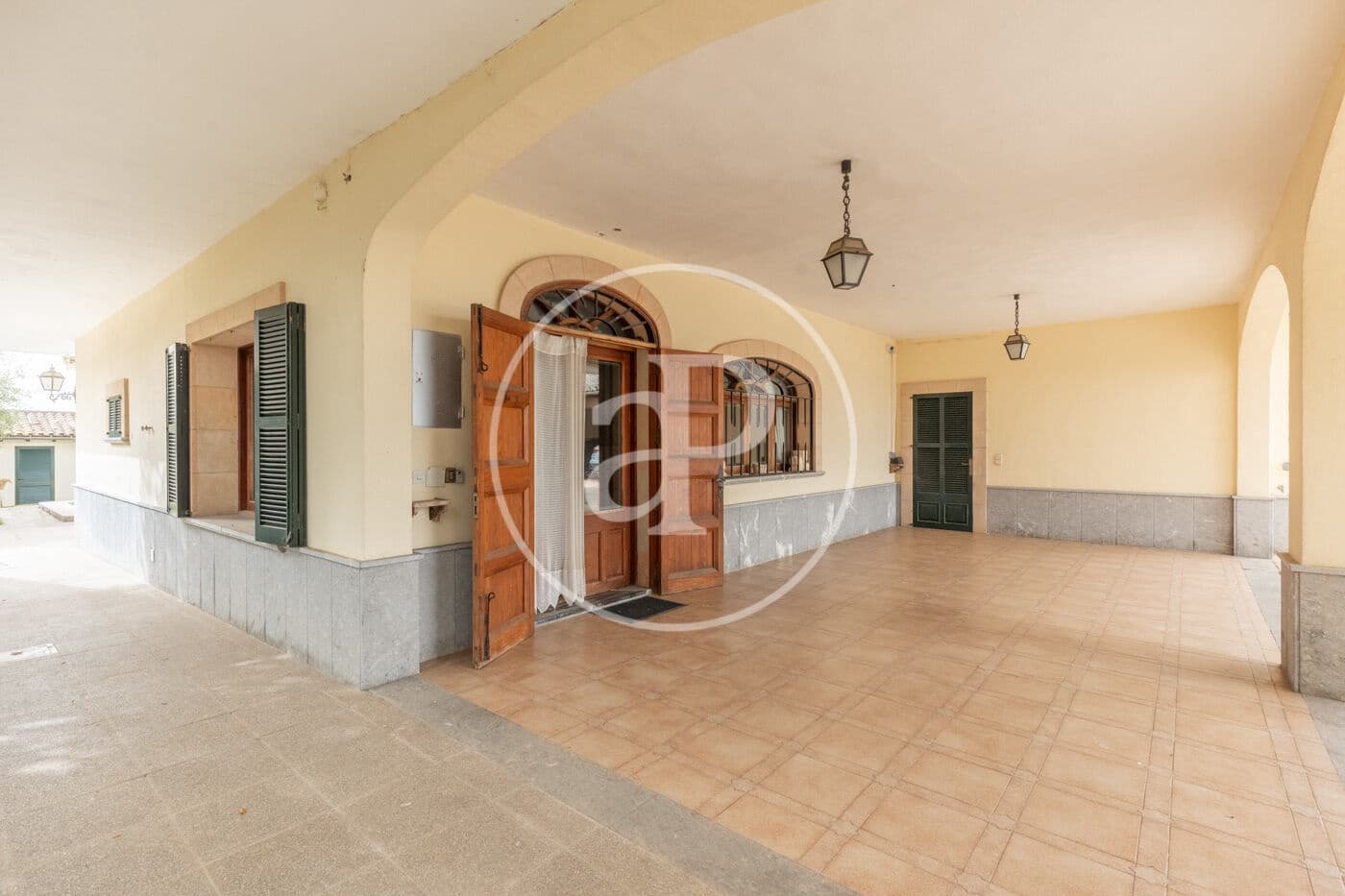 6 soveværelse Villa til salg i Sant Joan med swimmingpool - € 1.495.000 (Ref: 8999874)