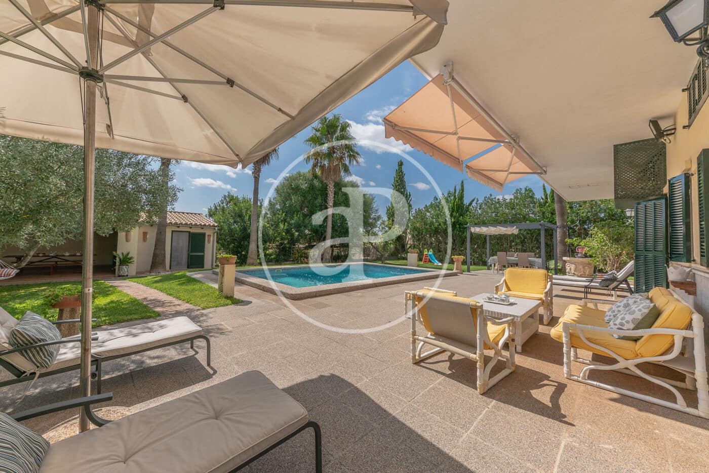 6 soveværelse Villa til salg i Sant Joan med swimmingpool - € 1.495.000 (Ref: 8999874)