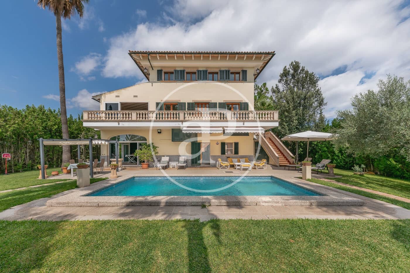 6 soveværelse Villa til salg i Sant Joan med swimmingpool - € 1.495.000 (Ref: 8999874)