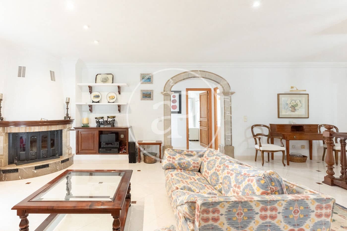 6 soveværelse Villa til salg i Sant Joan med swimmingpool - € 1.495.000 (Ref: 8999874)