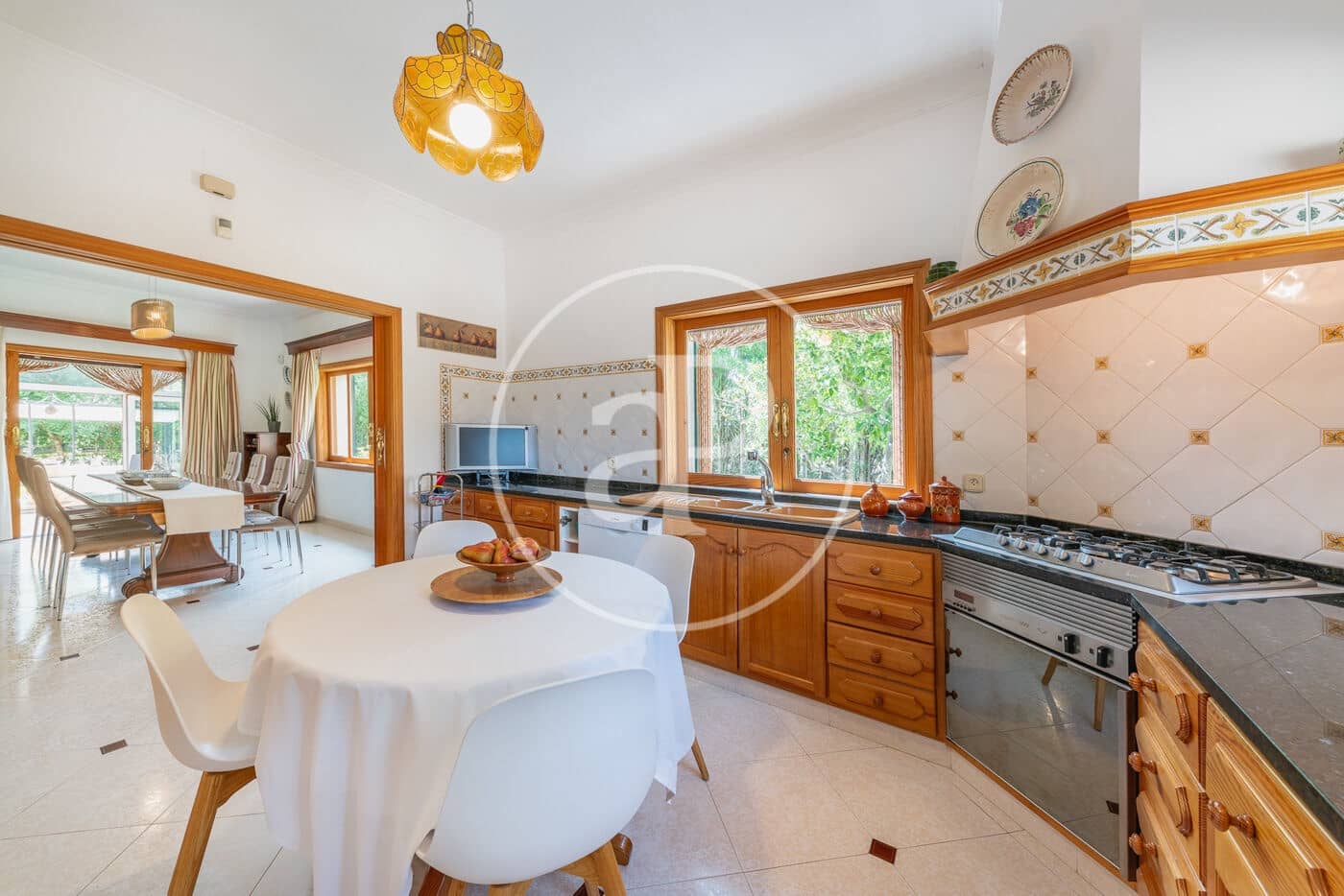 6 soveværelse Villa til salg i Sant Joan med swimmingpool - € 1.495.000 (Ref: 8999874)