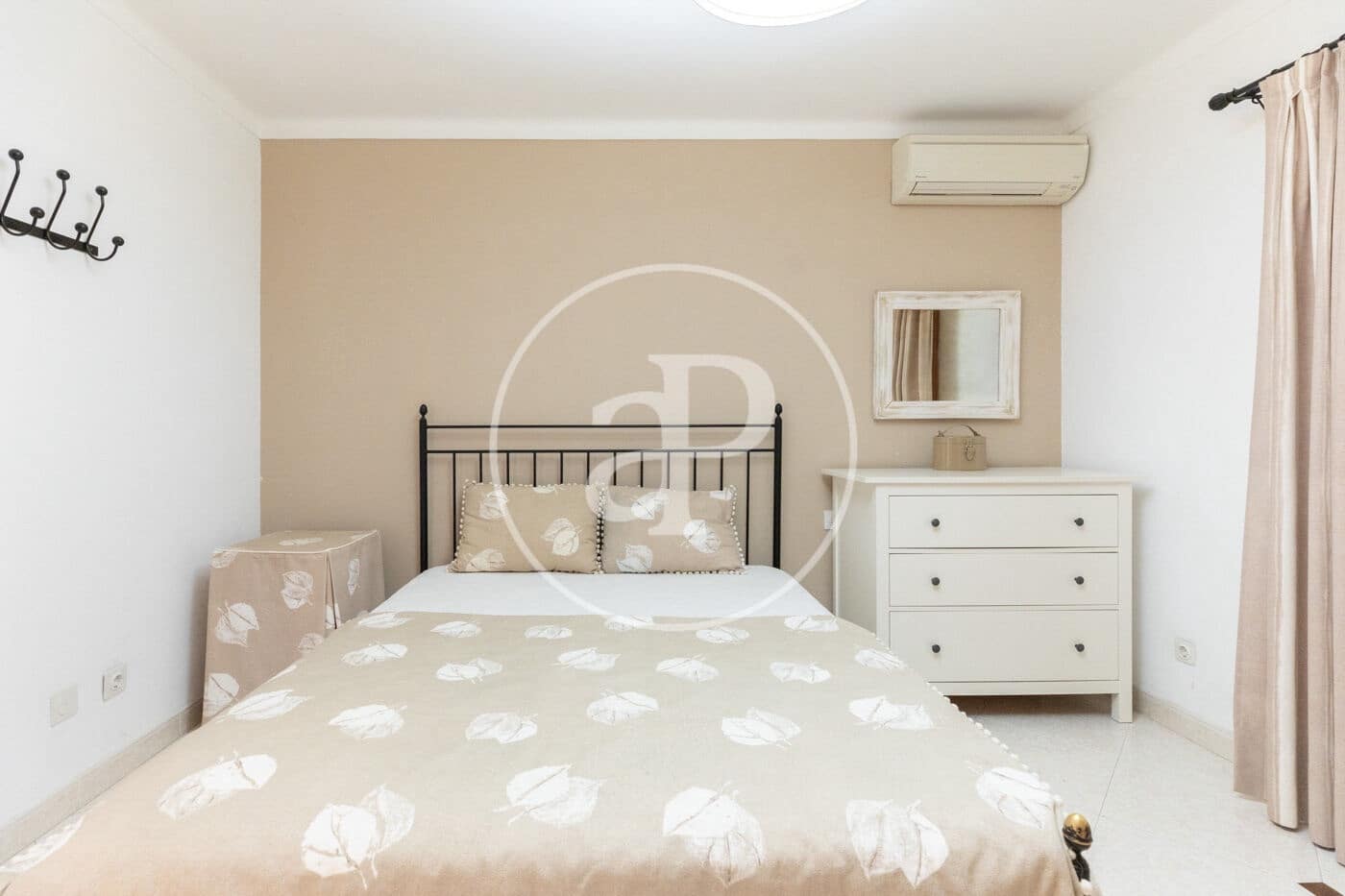 6 soveværelse Villa til salg i Sant Joan med swimmingpool - € 1.495.000 (Ref: 8999874)