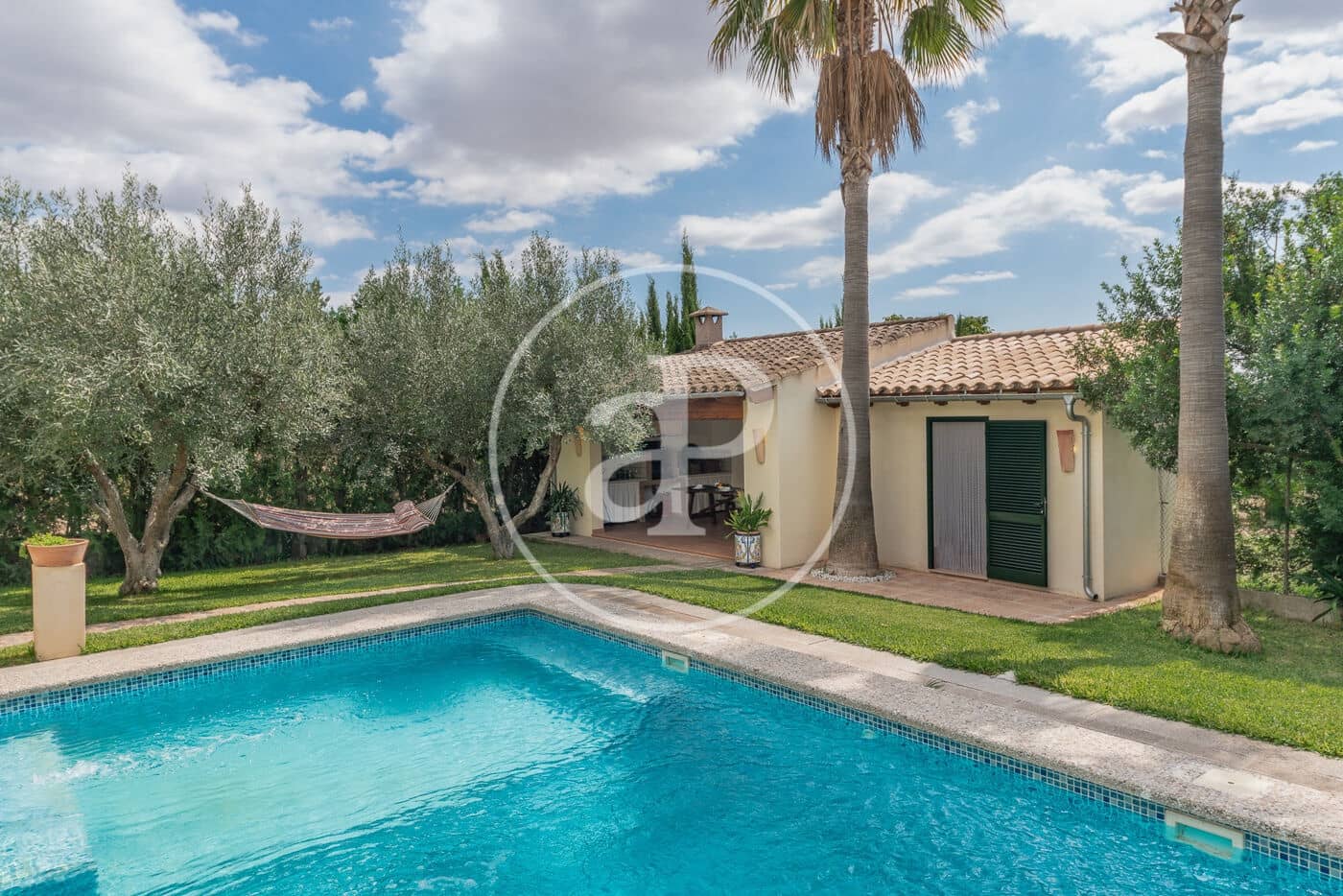 6 soveværelse Villa til salg i Sant Joan med swimmingpool - € 1.495.000 (Ref: 8999874)