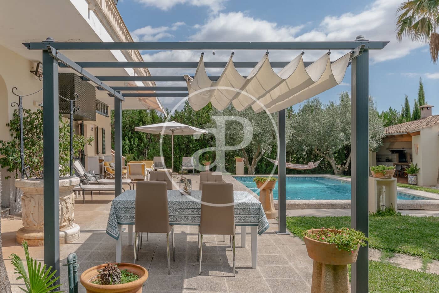 6 soveværelse Villa til salg i Sant Joan med swimmingpool - € 1.495.000 (Ref: 8999874)
