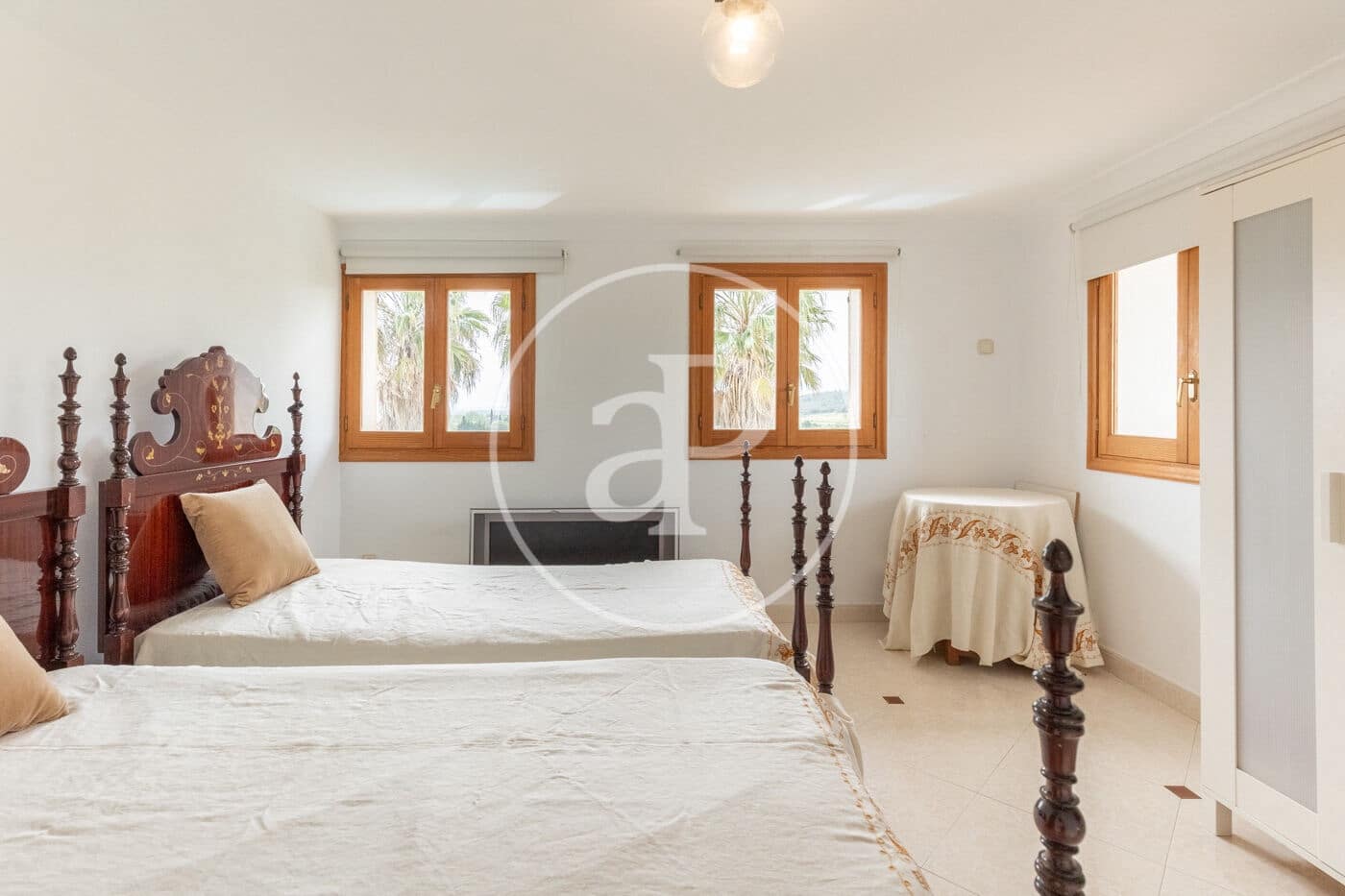 6 soveværelse Villa til salg i Sant Joan med swimmingpool - € 1.495.000 (Ref: 8999874)