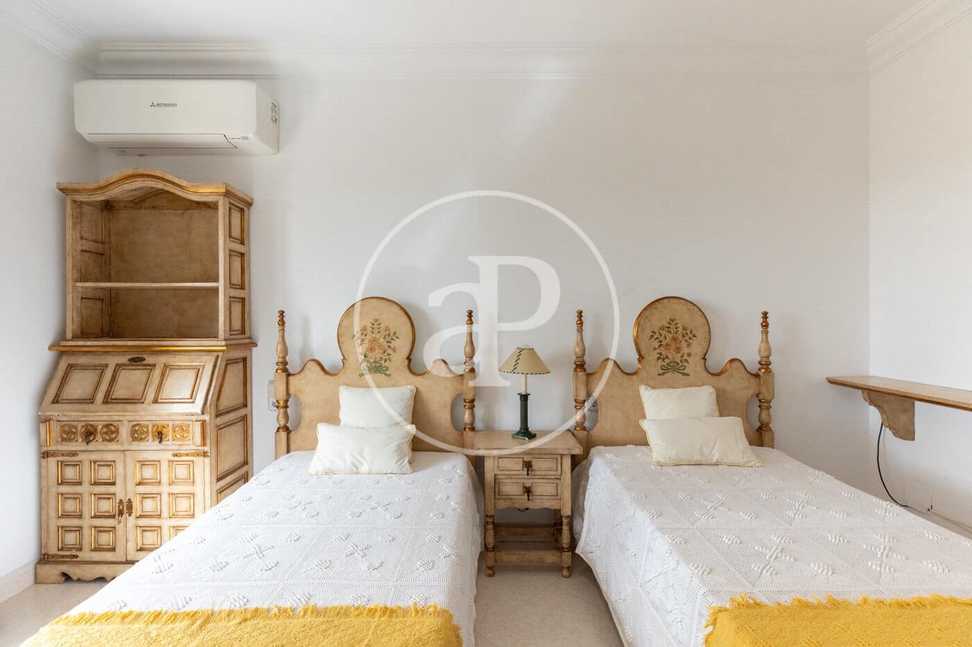 6 soveværelse Villa til salg i Sant Joan med swimmingpool - € 1.495.000 (Ref: 8999874)