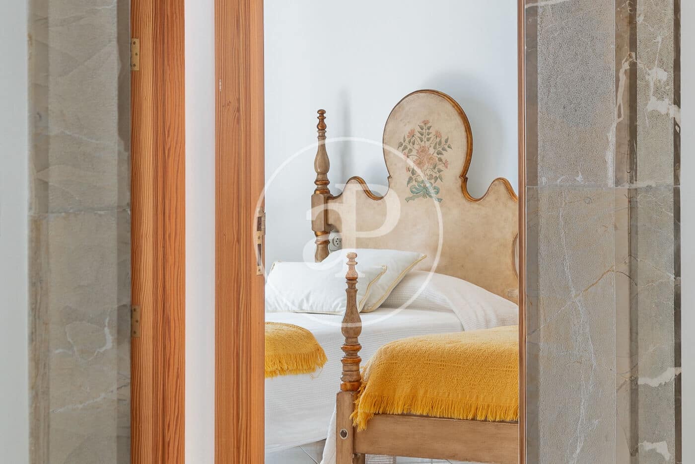 6 soveværelse Villa til salg i Sant Joan med swimmingpool - € 1.495.000 (Ref: 8999874)