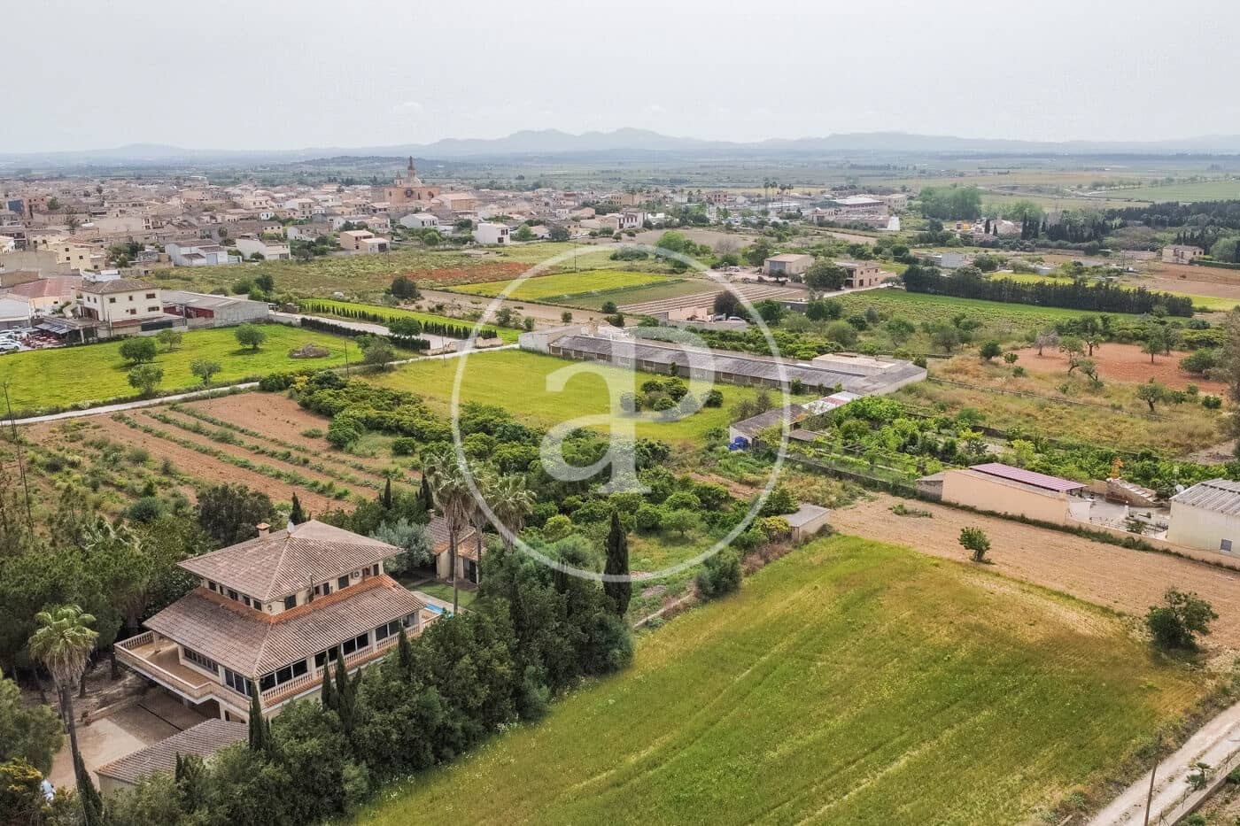 6 soveværelse Villa til salg i Sant Joan med swimmingpool - € 1.495.000 (Ref: 8999874)