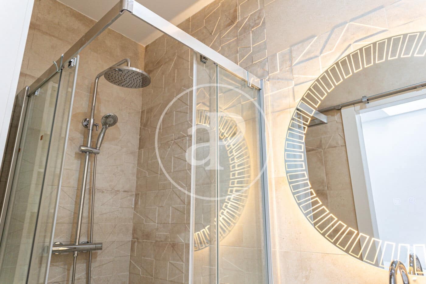 3 soveværelse Lejlighed til leje i Palma de Mallorca - € 2.000 (Ref: 8999883)