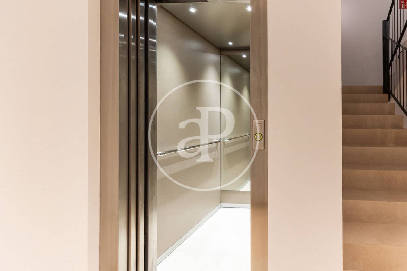 Appartamento in vendita in Palma de Mallorca con piscina - 785.000 € (Rif: 8999921)