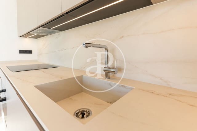 Apartament na sprzedaż w Palma de Mallorca z basenem - 1 420 000 € (Ref: 8999921)