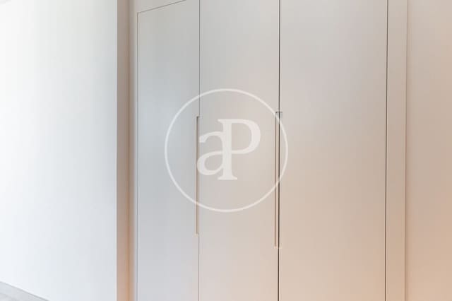 Apartament na sprzedaż w Palma de Mallorca z basenem - 1 420 000 € (Ref: 8999921)