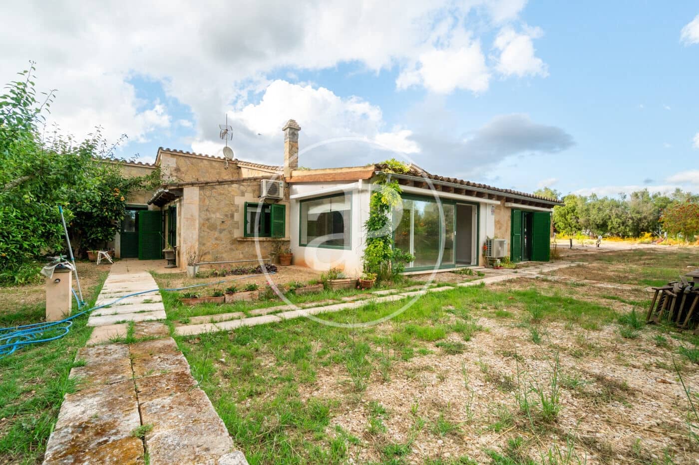 4 soveværelse Villa til leje i Algaida med swimmingpool - € 3.000 (Ref: 9026810)