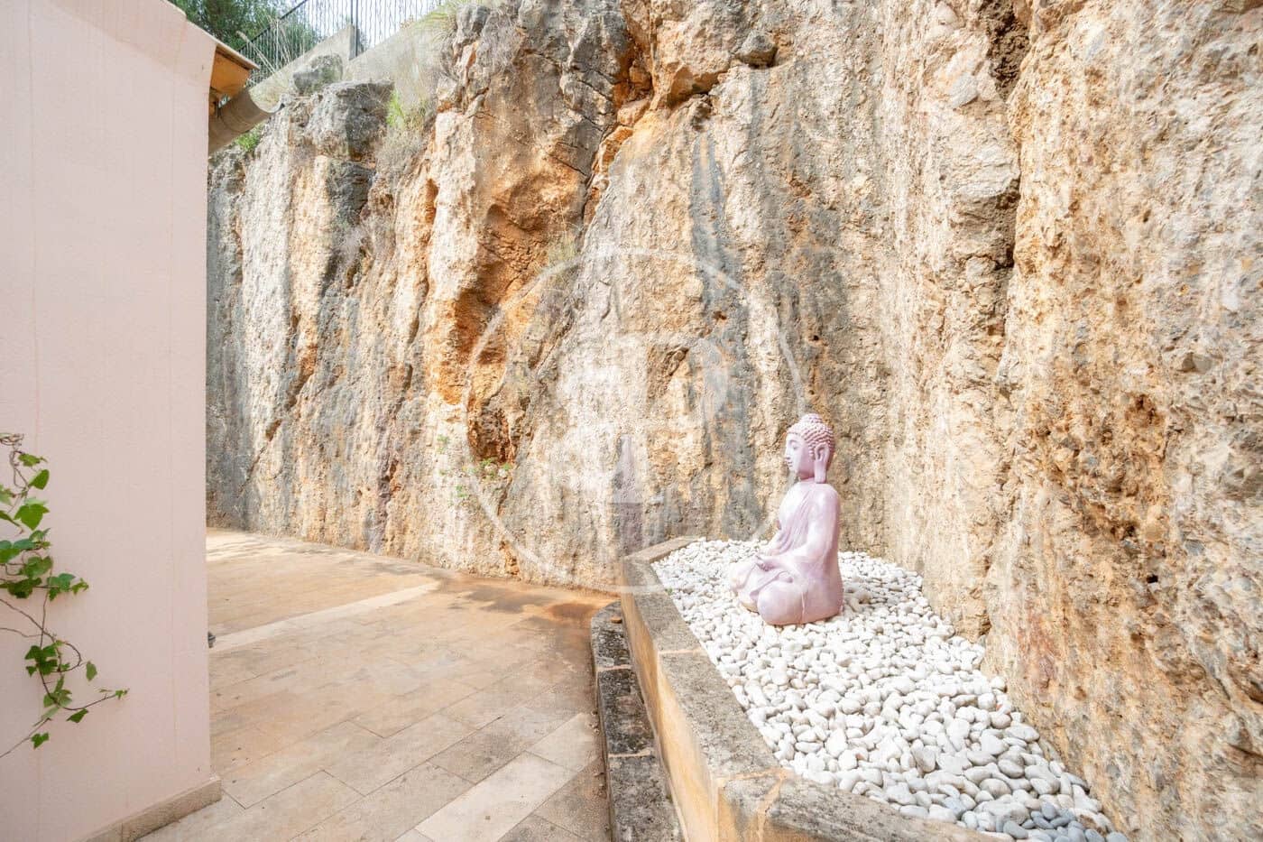 3 bedroom Villa for rent in Esporles with pool - € 10,000 (Ref: 9036981)