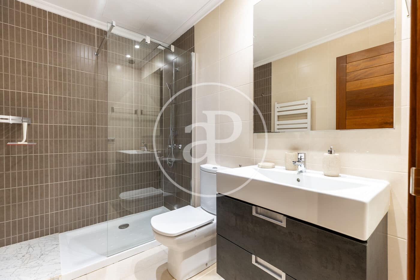 Appartement de 3 chambres à louer à Sineu avec piscine - 2 000 € (Ref: 9069080)