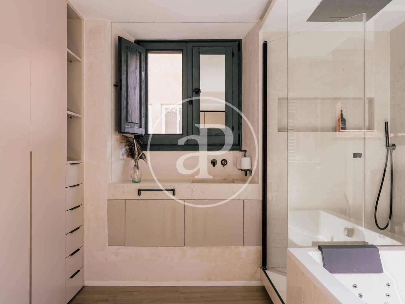 3 bedroom Apartment for sale in Palma de Mallorca - € 985,000 (Ref: 9069081)