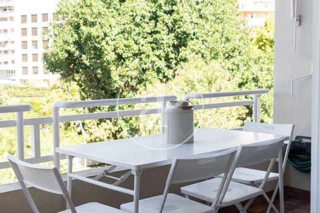 Appartement de 4 chambres à louer à Santa Catalina, Palma de Mallorca - 2 200 € (Ref: 9091864)