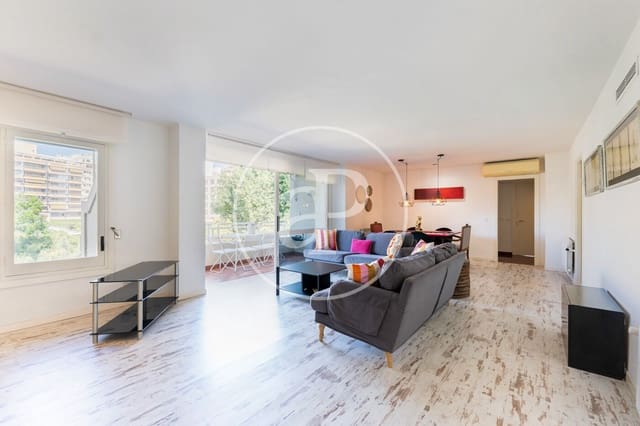 Appartement de 4 chambres à louer à Santa Catalina, Palma de Mallorca - 2 200 € (Ref: 9091864)