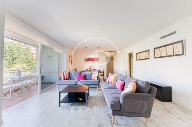 4 bedroom Apartment for rent in Santa Catalina, Palma de Mallorca - € 2,200 (Ref: 9091864)