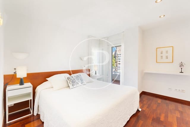 4 bedroom Apartment for rent in Santa Catalina, Palma de Mallorca - € 2,200 (Ref: 9091864)