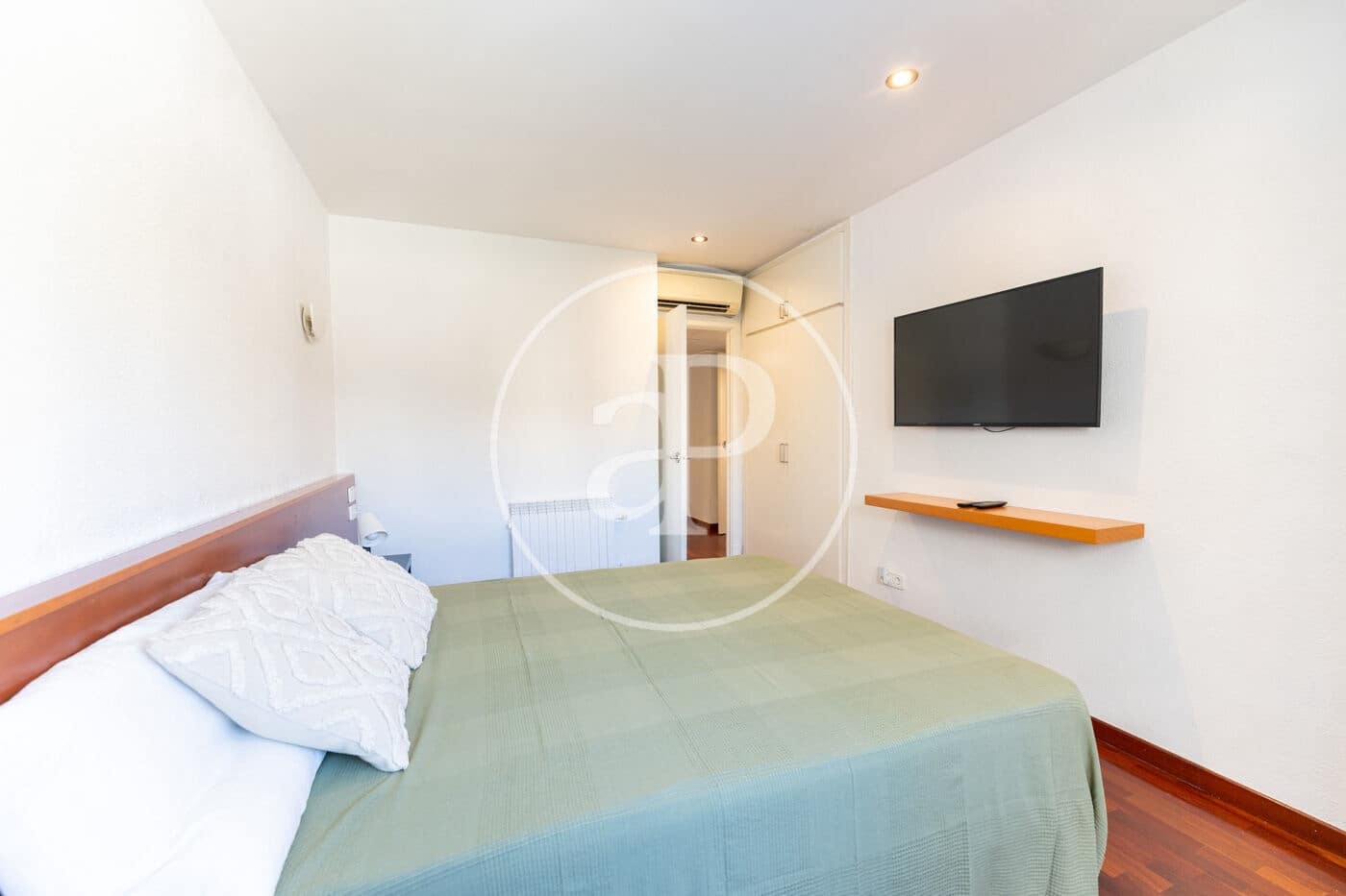 4 slaapkamer Appartement te huur in Palma de Mallorca - € 2.200 (Ref: 9091864)