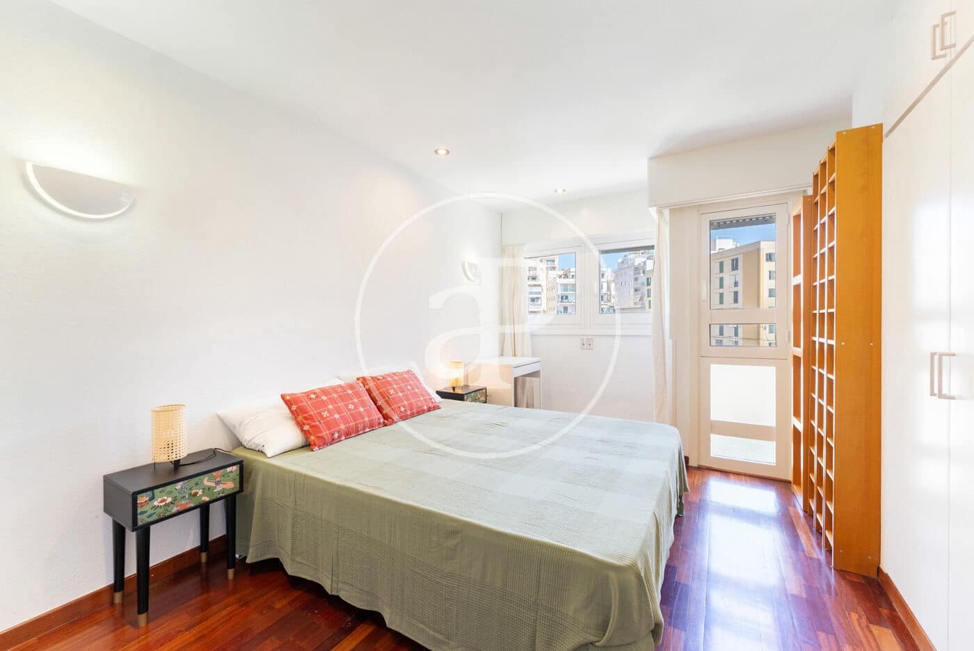 4 slaapkamer Appartement te huur in Palma de Mallorca - € 2.200 (Ref: 9091864)