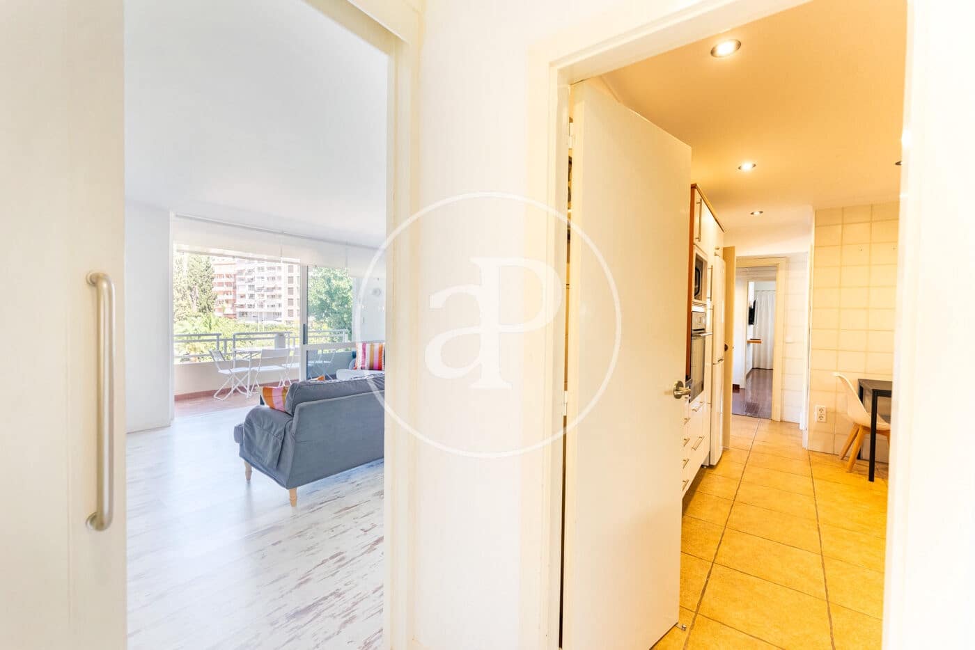 4 slaapkamer Appartement te huur in Palma de Mallorca - € 2.200 (Ref: 9091864)