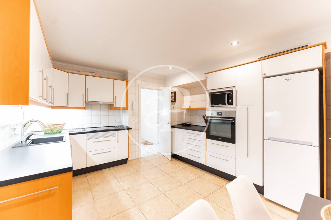 4 slaapkamer Appartement te huur in Palma de Mallorca - € 2.200 (Ref: 9091864)