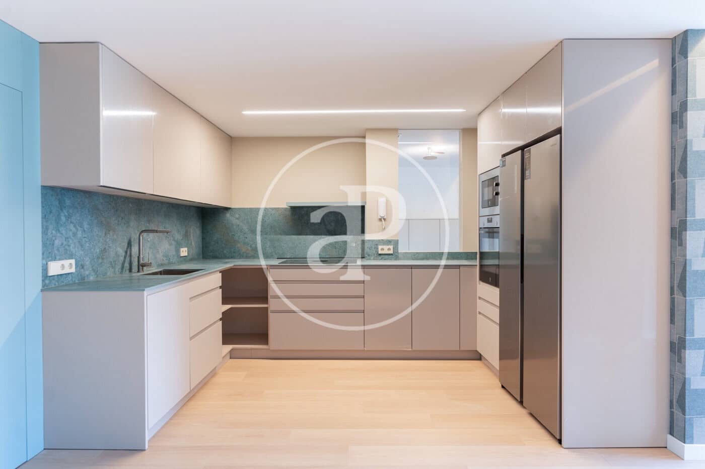 Appartement de 3 chambres à louer à Palma de Mallorca avec garage - 3 500 € (Ref: 9091864)