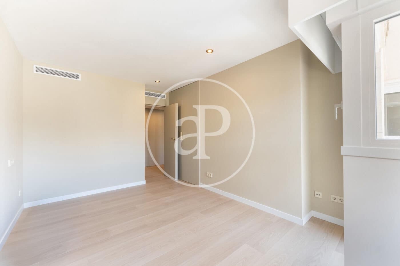 Appartement de 3 chambres à louer à Palma de Mallorca avec garage - 3 500 € (Ref: 9091864)