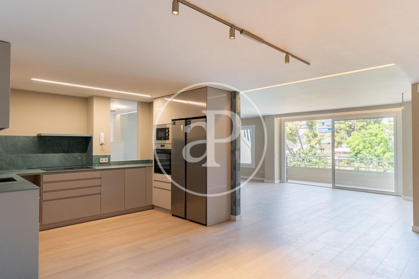 Appartement de 3 chambres à louer à Palma de Mallorca avec garage - 3 500 € (Ref: 9091864)
