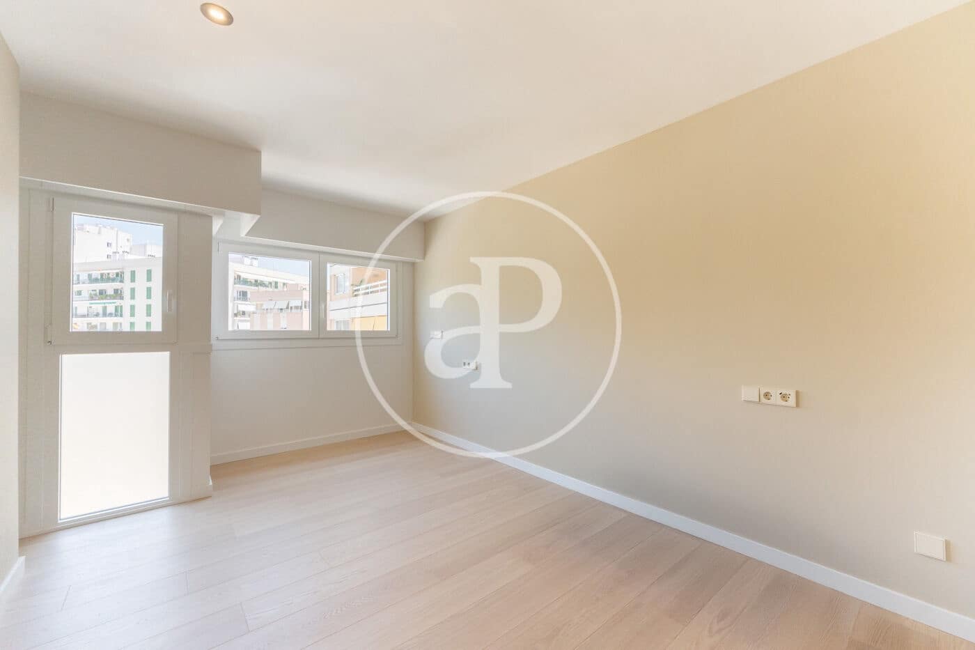 Appartement de 3 chambres à louer à Palma de Mallorca avec garage - 3 500 € (Ref: 9091864)