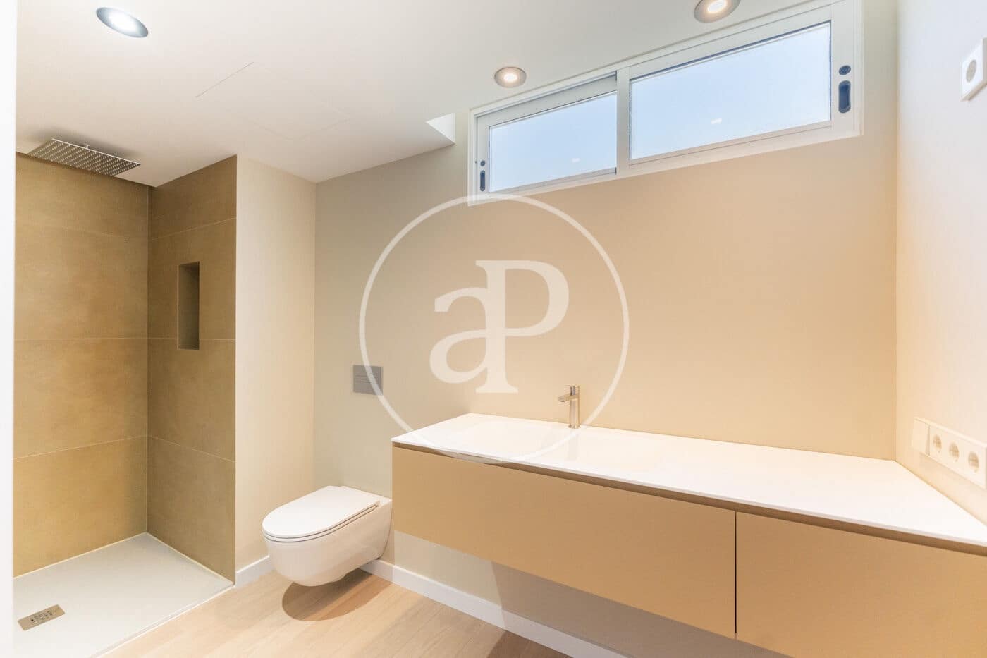 Appartement de 3 chambres à louer à Palma de Mallorca avec garage - 3 500 € (Ref: 9091864)