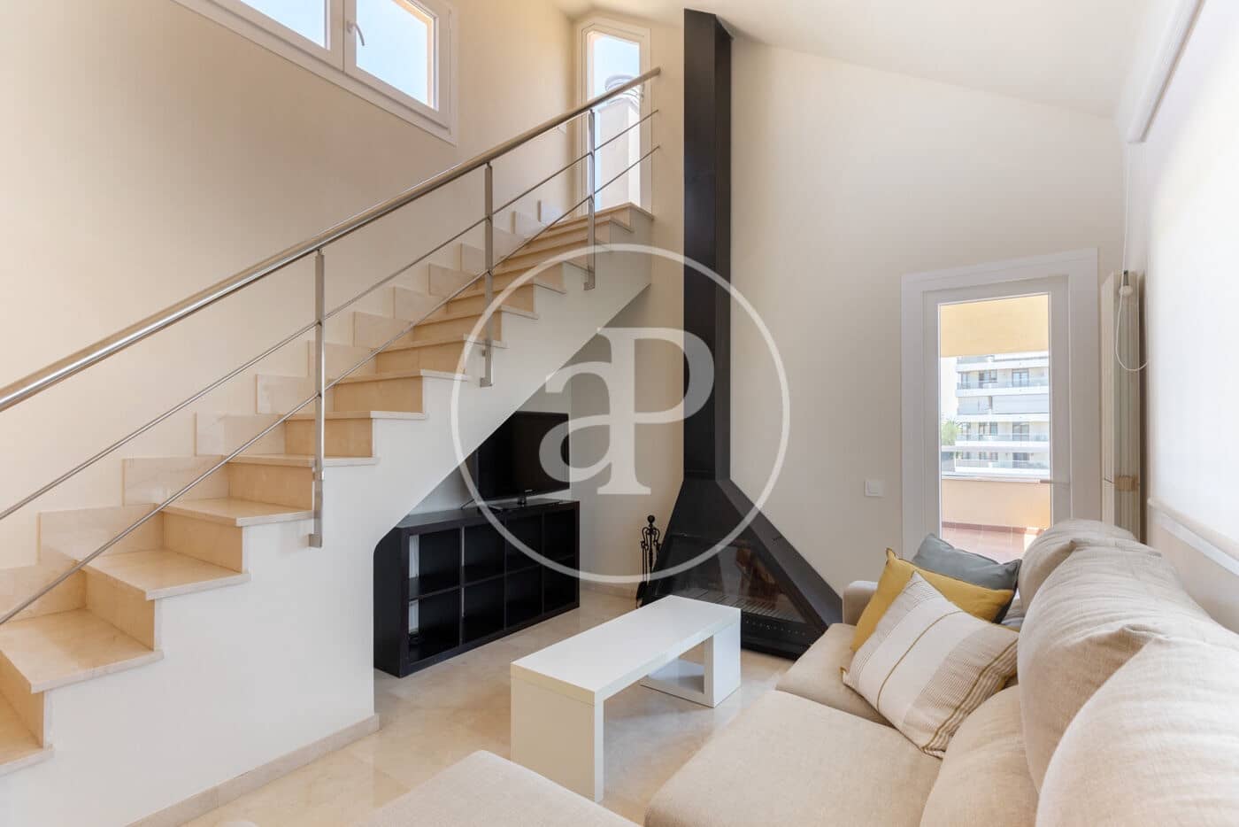 3 bedroom Apartment for rent in Palma de Mallorca - € 2,000 (Ref: 9118973)