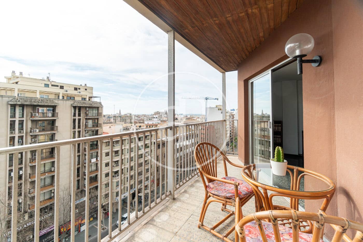 Appartement de 3 chambres à louer à Palma de Mallorca - 2 000 € (Ref: 9129972)