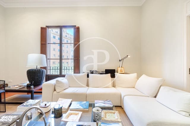 Apartamento de 6 habitaciones en Plaça dels Patins, Palma de Mallorca en alquiler con garaje - 3.800 € (Ref: 9142863)