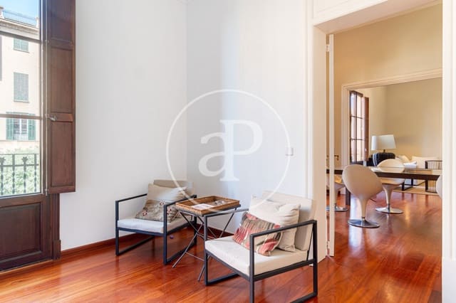 Apartamento de 6 habitaciones en Plaça dels Patins, Palma de Mallorca en alquiler con garaje - 3.800 € (Ref: 9142863)