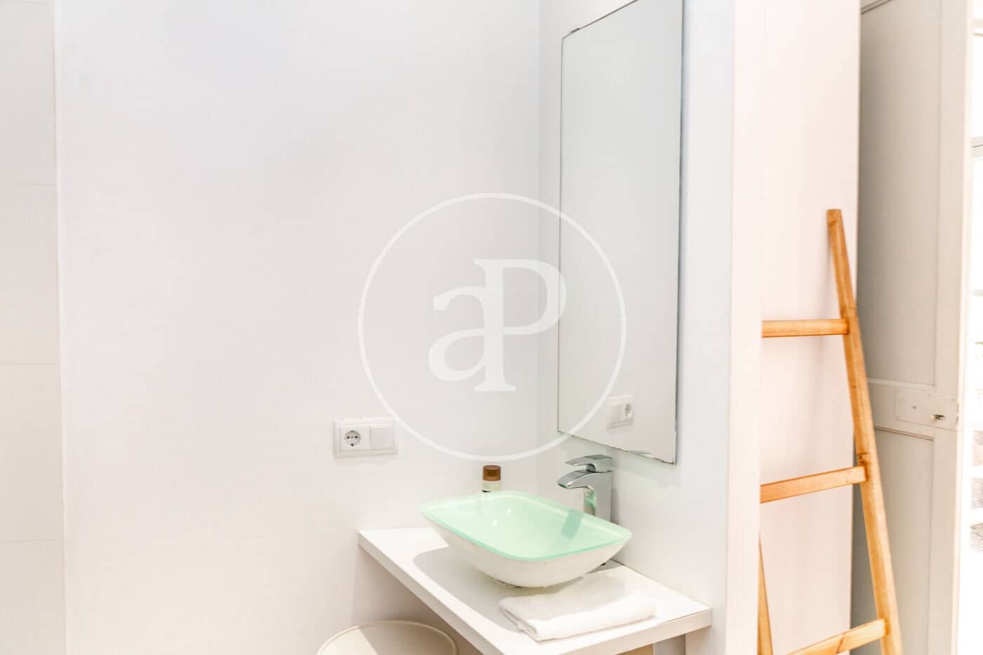 Apartamento de 2 habitaciones en Palma de Mallorca en alquiler - 1.950 € (Ref: 9183882)