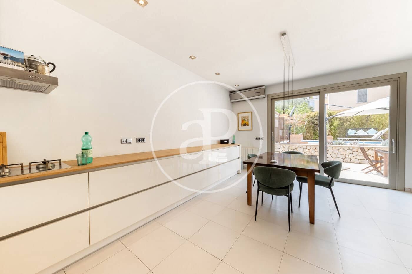 3 soveværelse Villa til salg i Genova med swimmingpool - € 1.395.000 (Ref: 9192570)