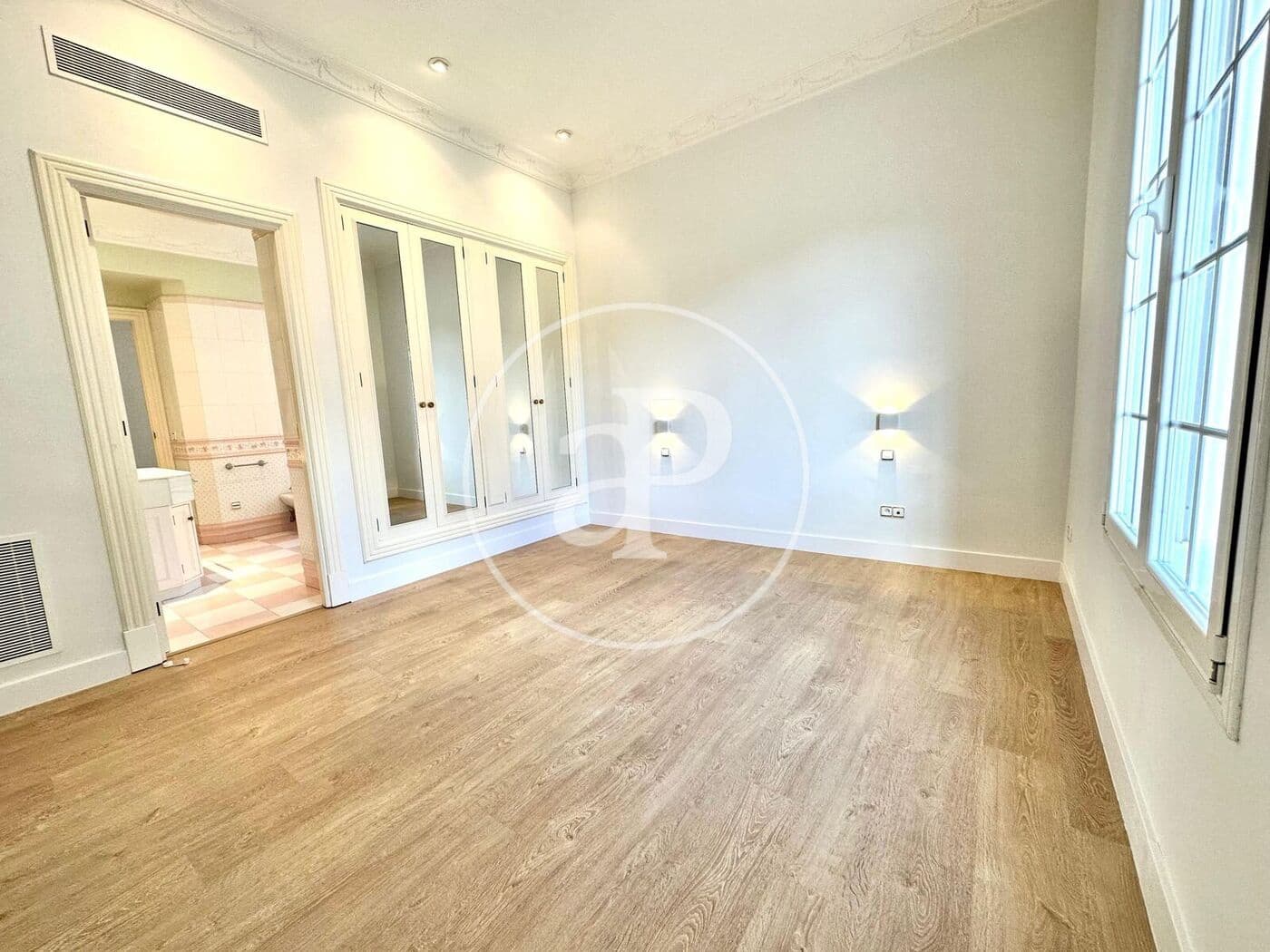 5 bedroom Villa for rent in Calvia with pool - € 8,500 (Ref: 9192571)