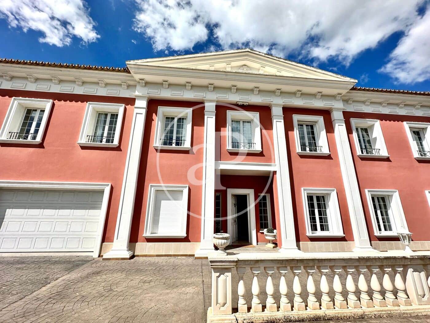 5 bedroom Villa for rent in Calvia with pool - € 8,500 (Ref: 9192571)