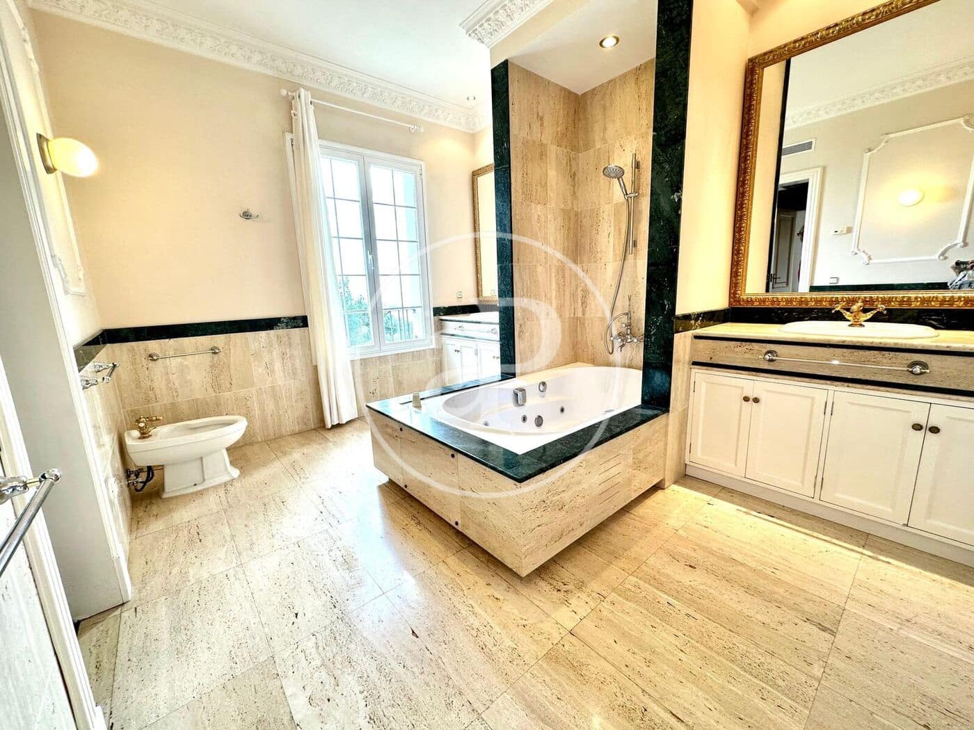 5 bedroom Villa for rent in Calvia with pool - € 8,500 (Ref: 9192571)