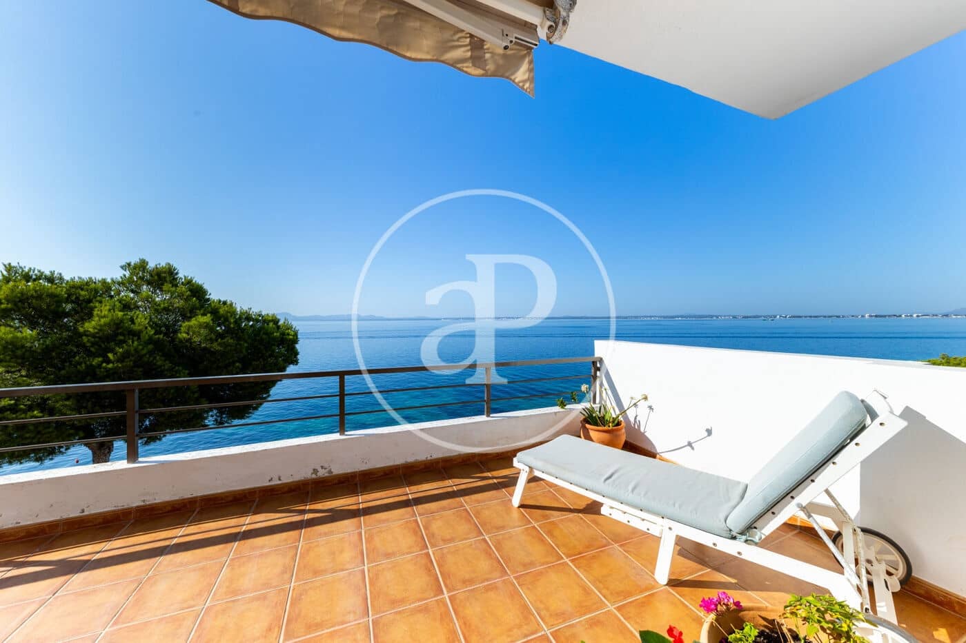 3 slaapkamer Appartement te huur in Alcudia - € 2.000 (Ref: 9206817)