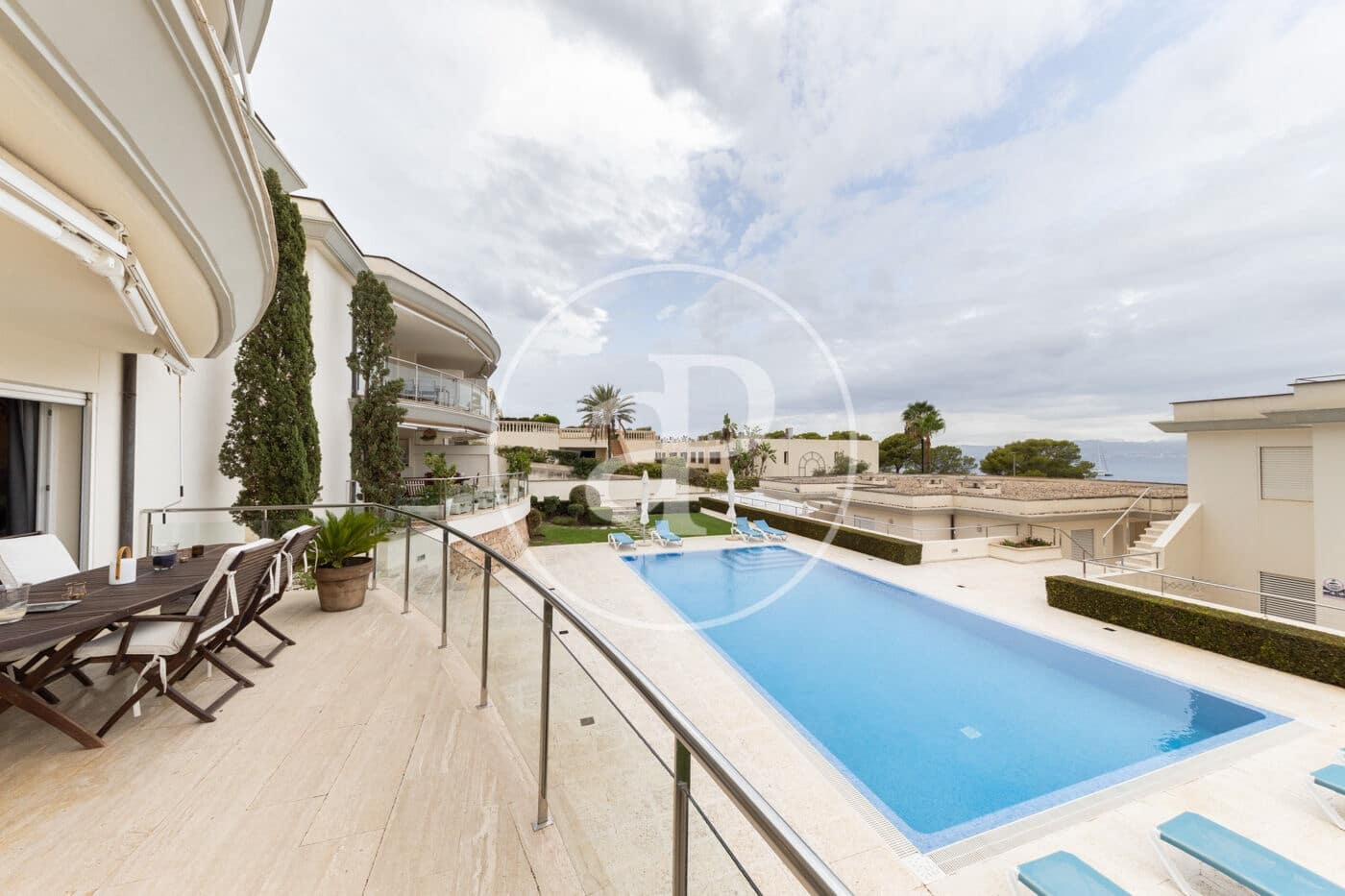 3 soverom Leilighet til leie i Llucmajor med svømmebasseng - € 3 800 (Ref: 9232916)