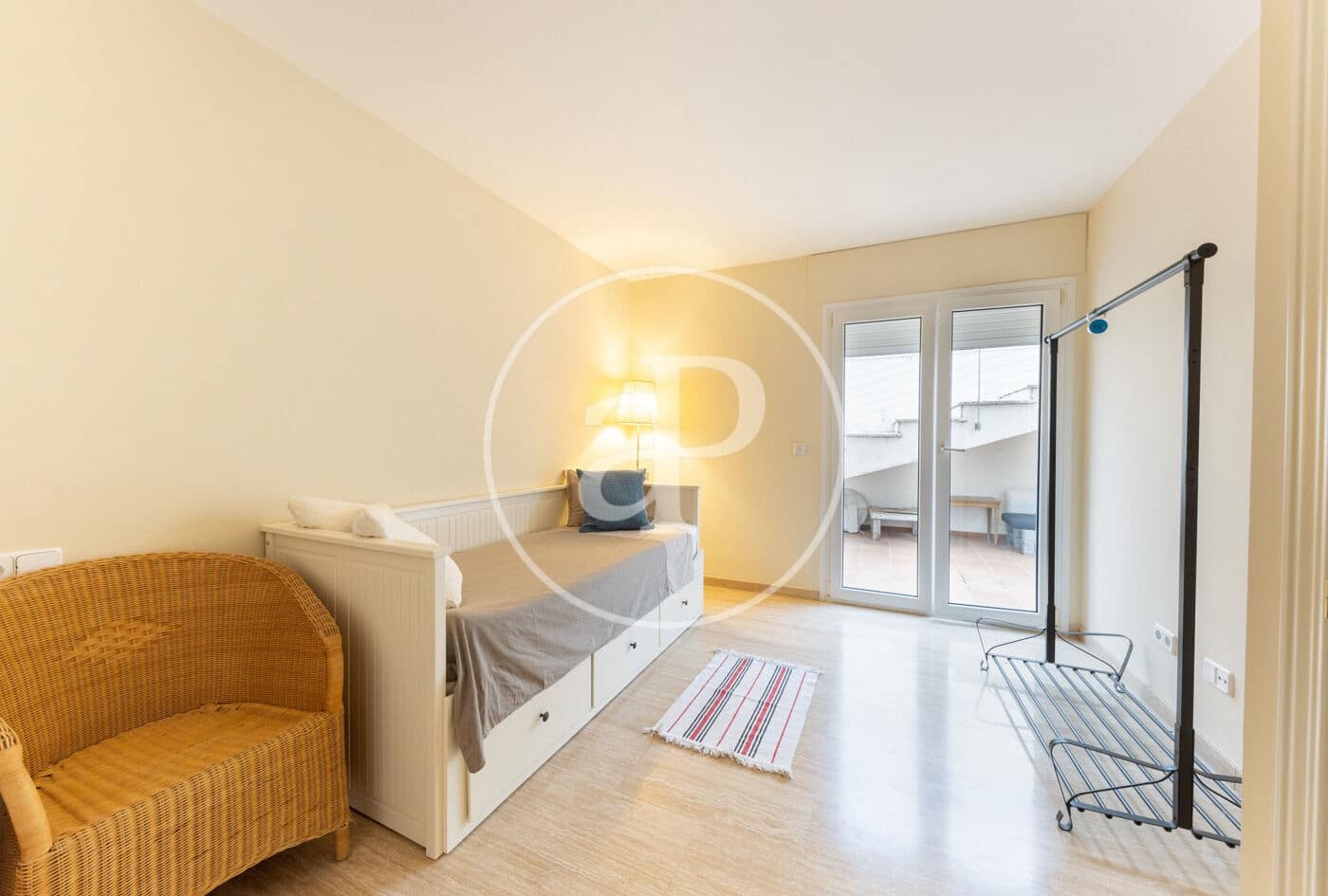 3 soverom Leilighet til leie i Llucmajor med svømmebasseng - € 3 800 (Ref: 9232916)