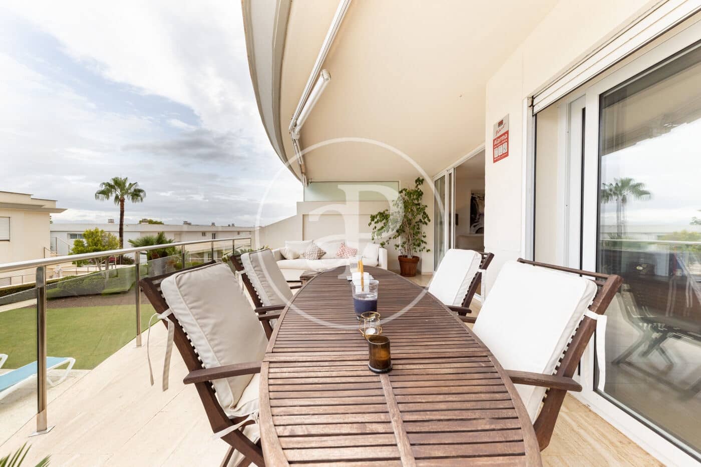 3 soverom Leilighet til leie i Llucmajor med svømmebasseng - € 3 800 (Ref: 9232916)