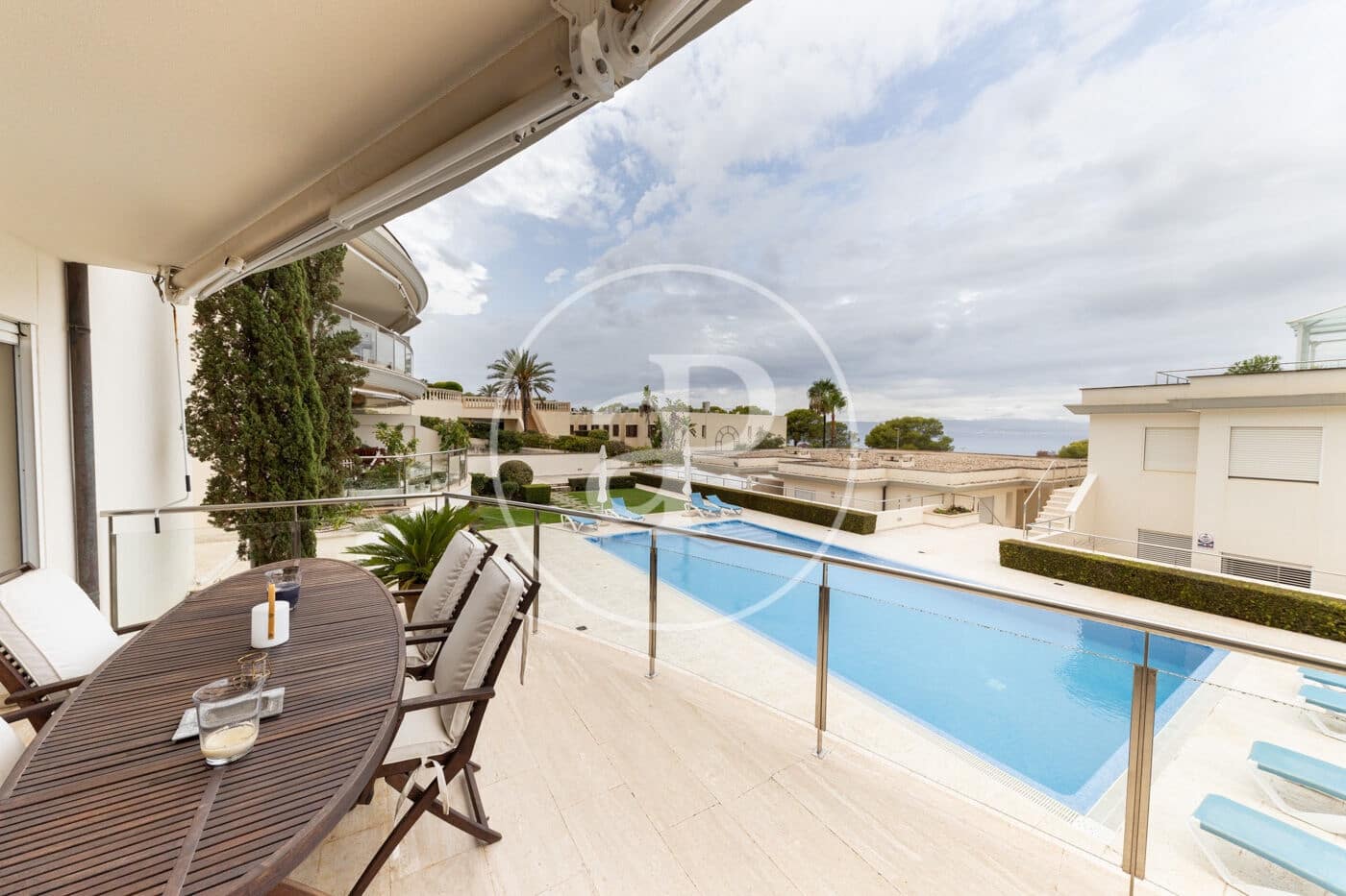 3 soverom Leilighet til leie i Llucmajor med svømmebasseng - € 3 800 (Ref: 9232916)