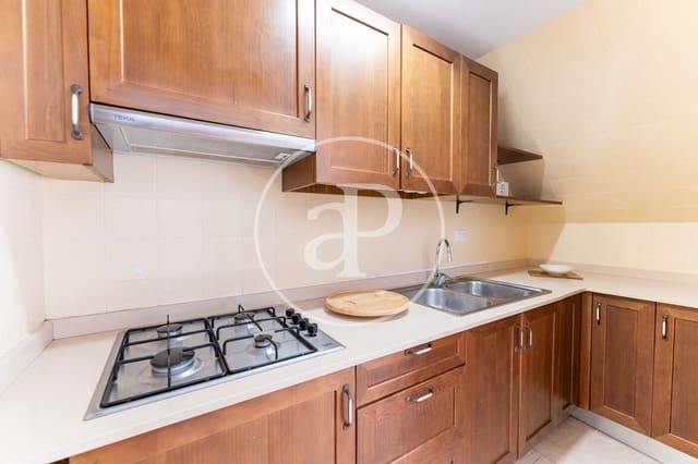 5 soveværelse Villa til salg i Sant Joan - € 495.000 (Ref: 9240426)